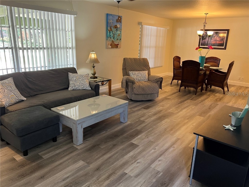 1406 N Saturn Avenue Clearwater FL 33755 U8242461 image1