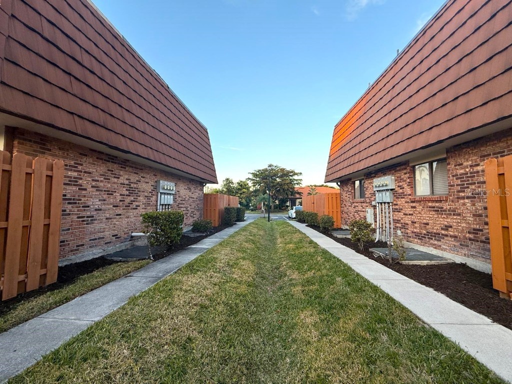 1406 Park Shore Circle #3 Fort Myers FL 33901 O6366383 image24