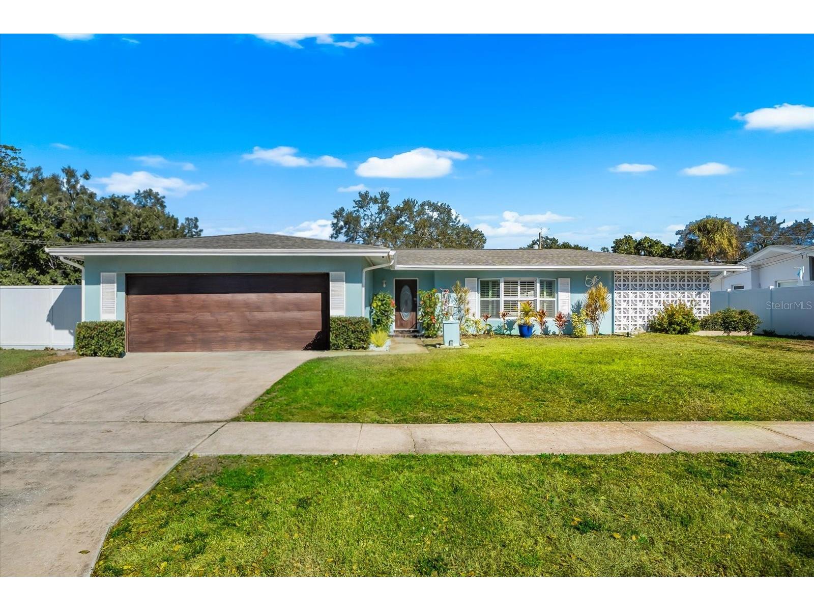 1406 Southridge Drive Clearwater FL 33756 TB8466461 image1