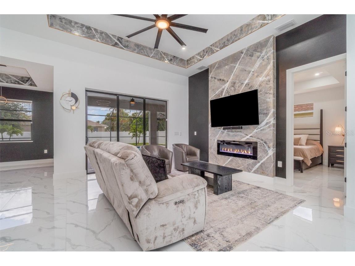 1406 SW 13th Street Cape Coral FL 33991 A4670160 image2