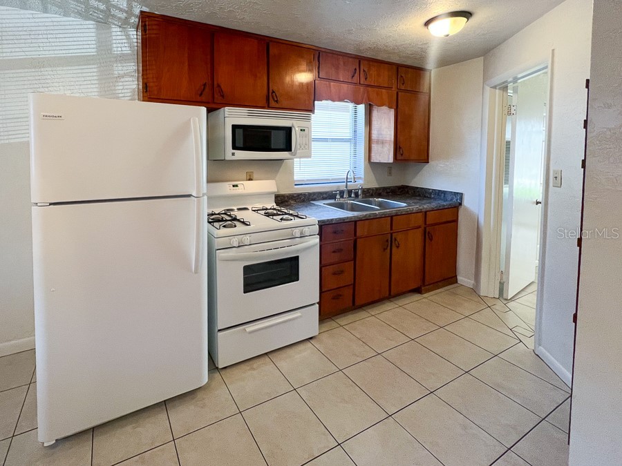 1406 SW 18th Place #2 Gainesville FL 32608 GC540556 image3