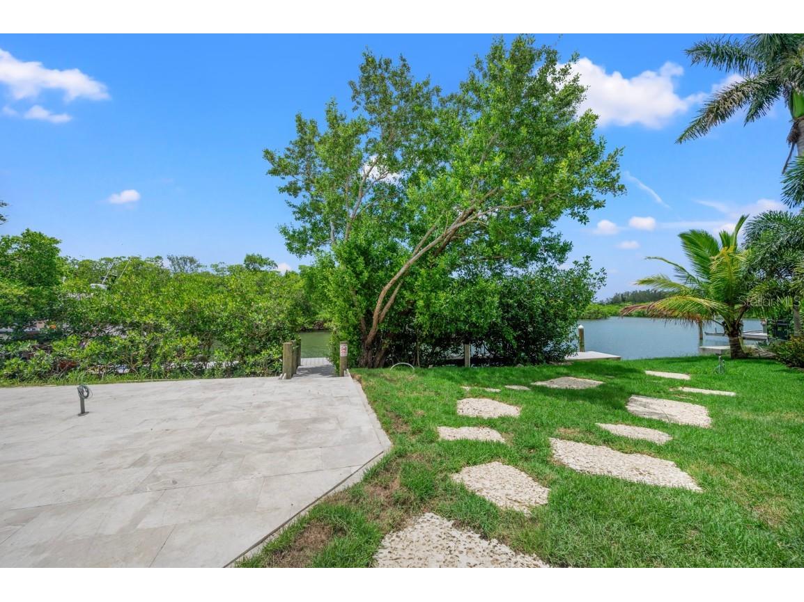 1406 Tangier Way, Sarasota, FL, 34239 MLS A4613155 Edina Realty