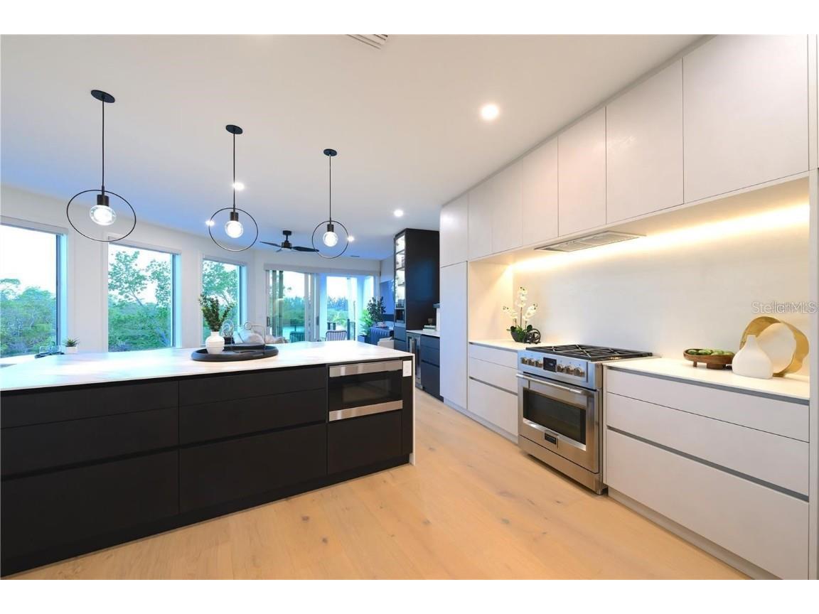 1406 Tangier Way Sarasota FL 34239 A4677512 image32