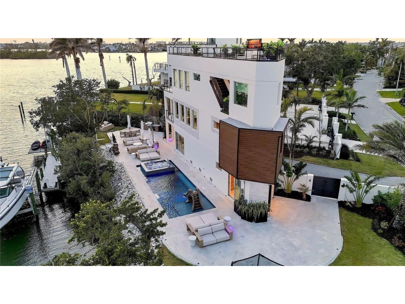 1406 Tangier Way Sarasota FL 34239 A4677512 image4