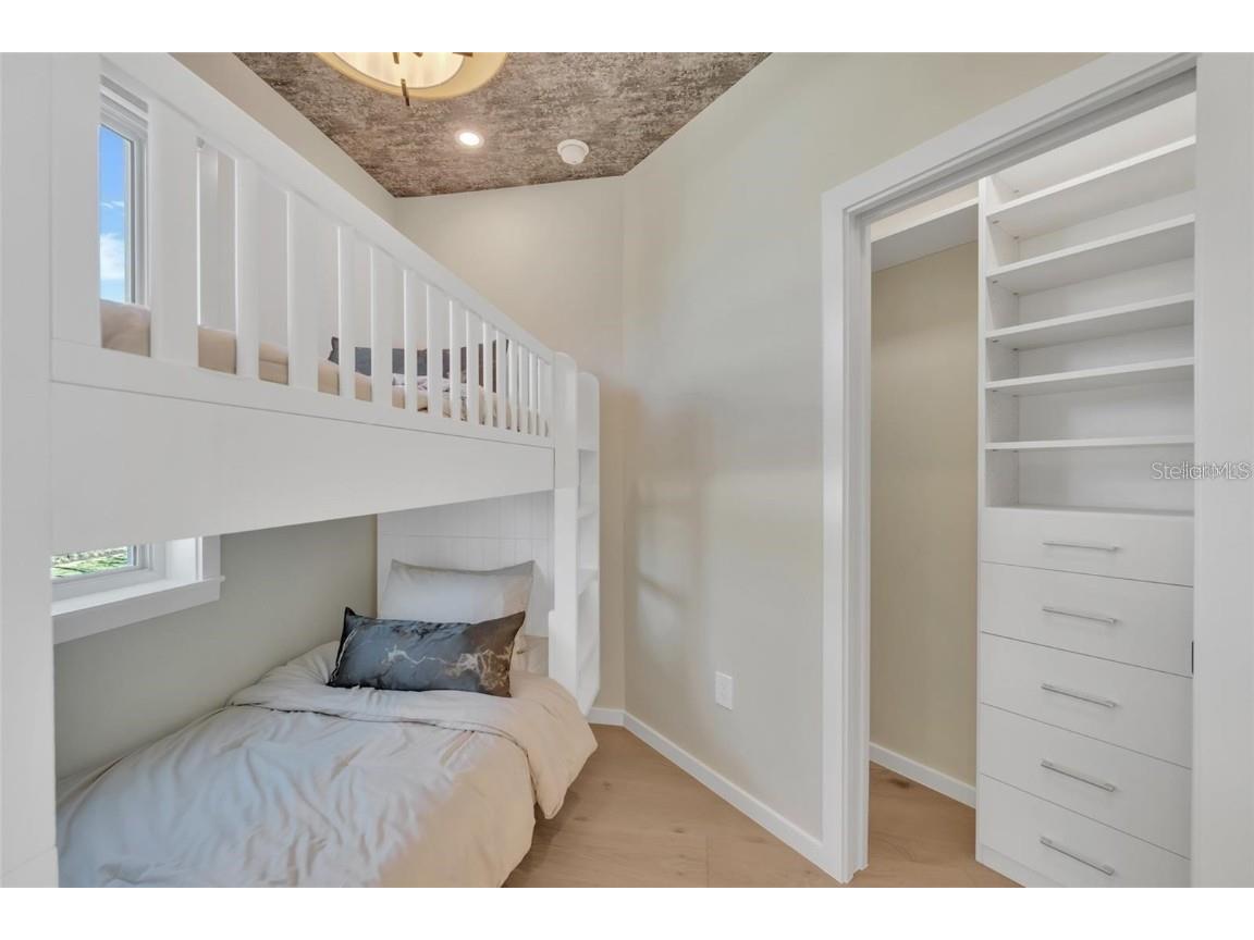 1406 Tangier Way Sarasota FL 34239 A4677512 image46