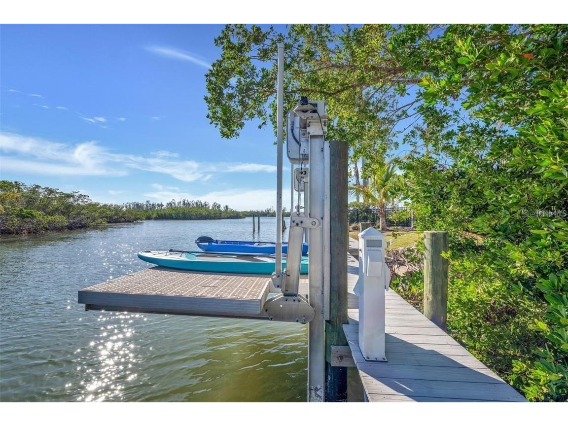 1406 Tangier Way Sarasota FL 34239 A4677512 image57