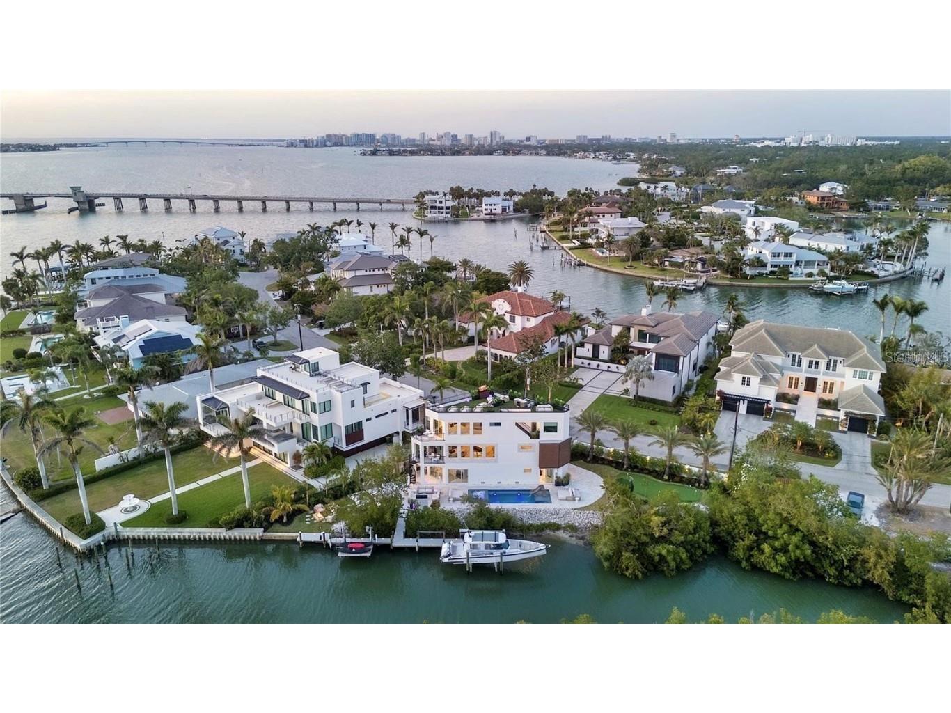 1406 Tangier Way Sarasota FL 34239 A4677512 image6