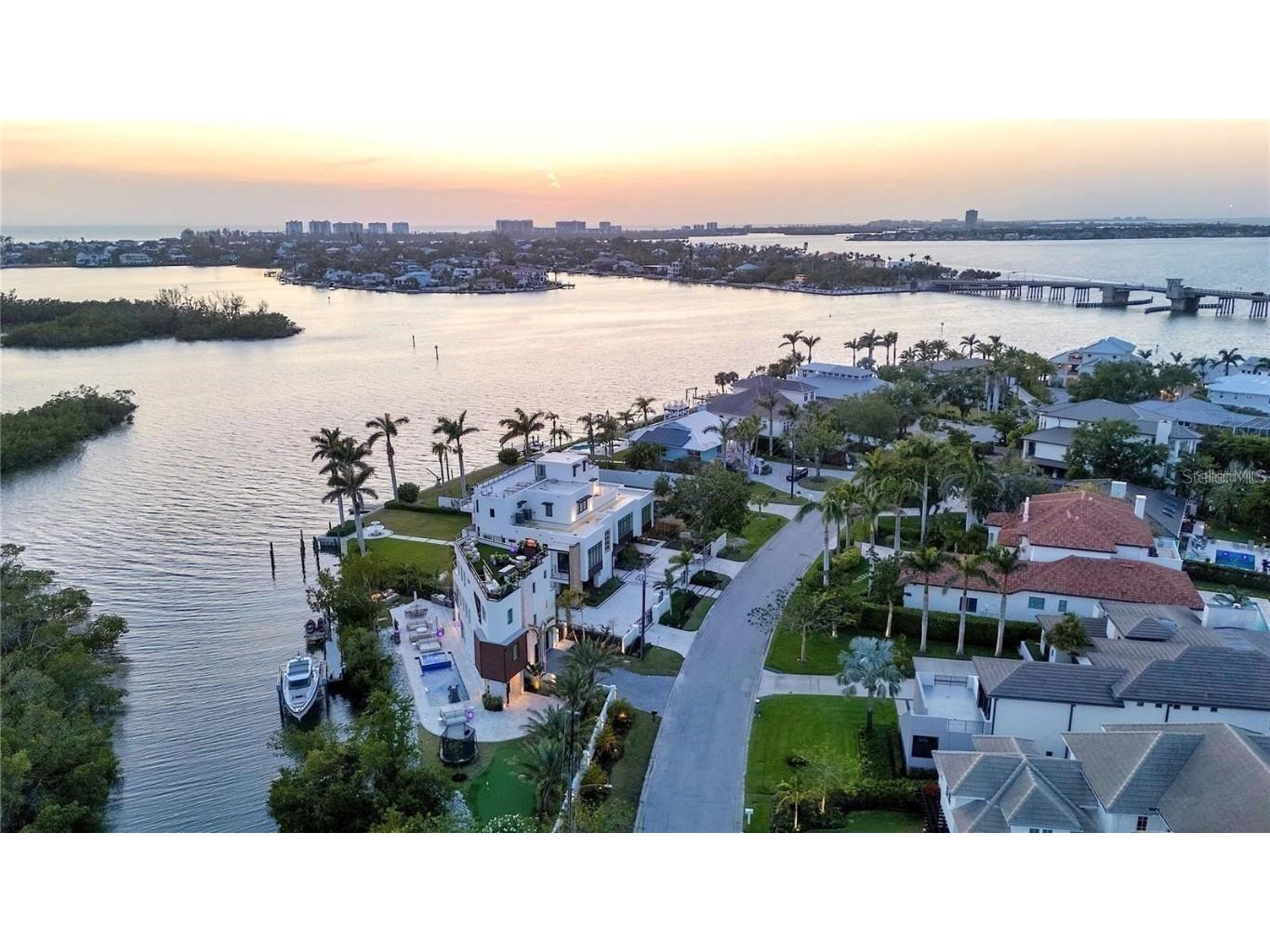 1406 Tangier Way Sarasota FL 34239 A4677512 image7