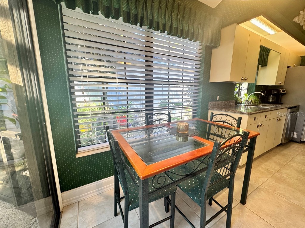 1406 Walden Oaks Place Plant City FL 33563 L4957455 image4