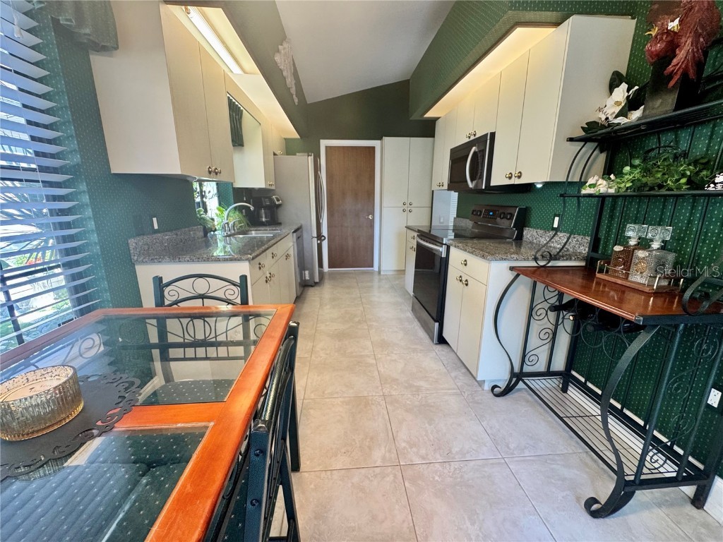 1406 Walden Oaks Place Plant City FL 33563 L4957455 image6