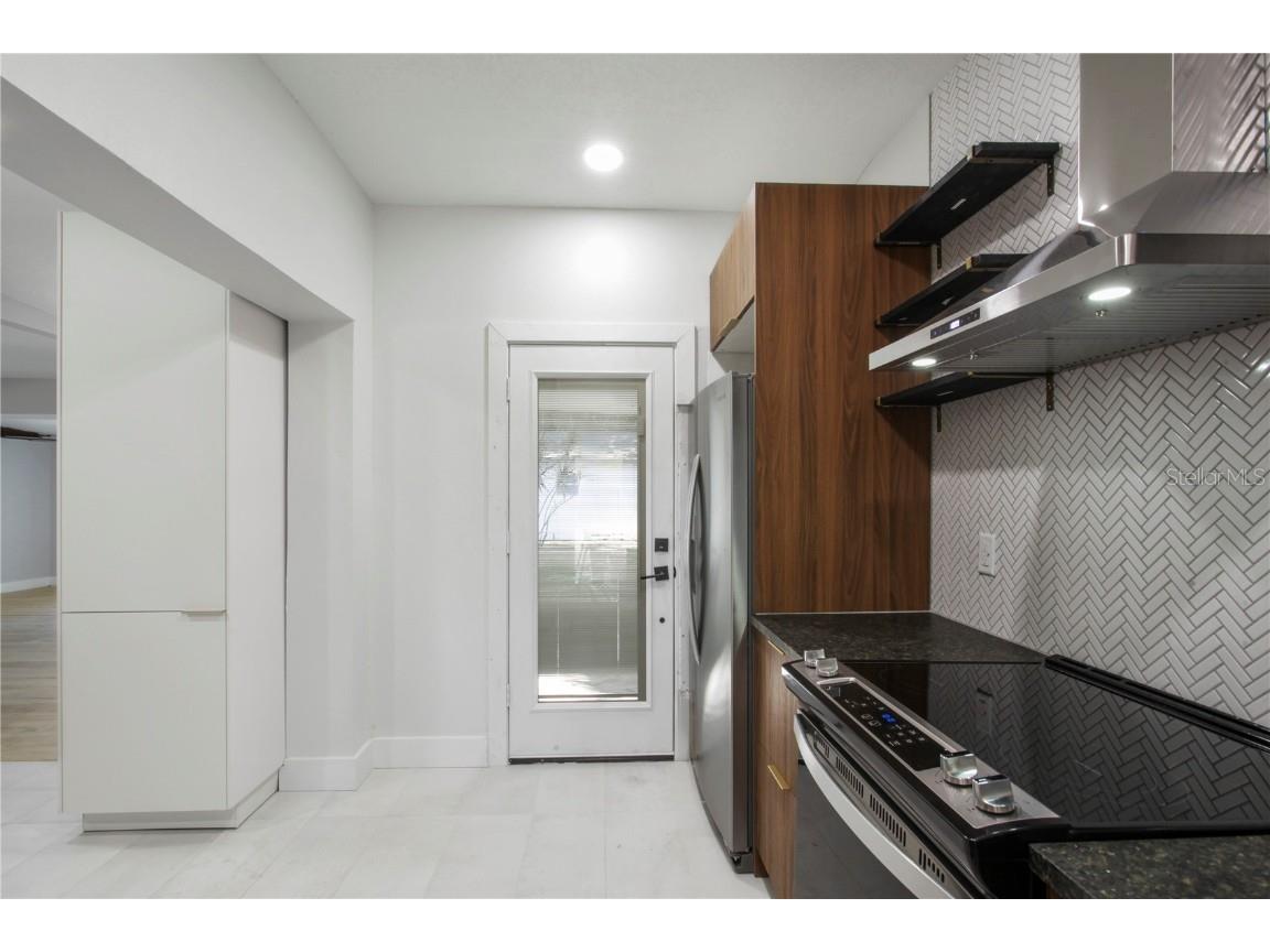 1407 Berwyn Road Orlando FL 32806 O6341124 image12