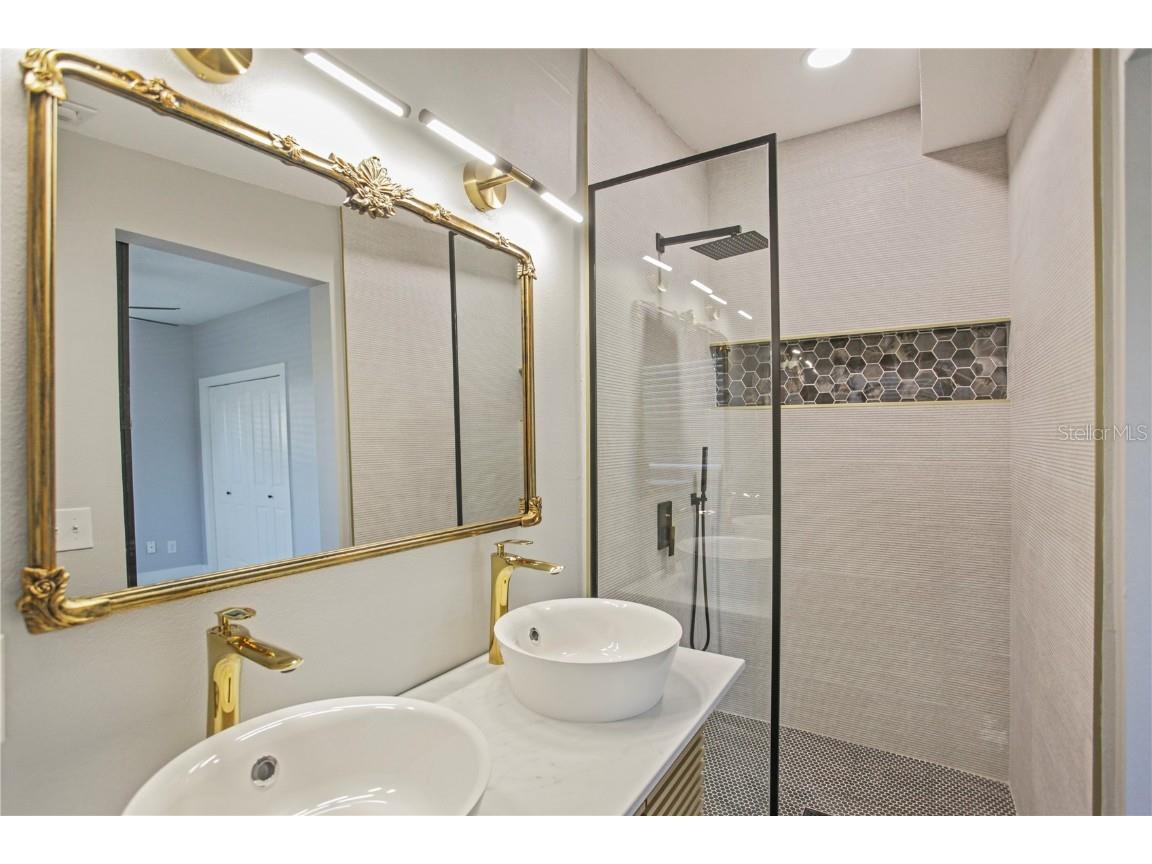 1407 Berwyn Road Orlando FL 32806 O6341124 image22