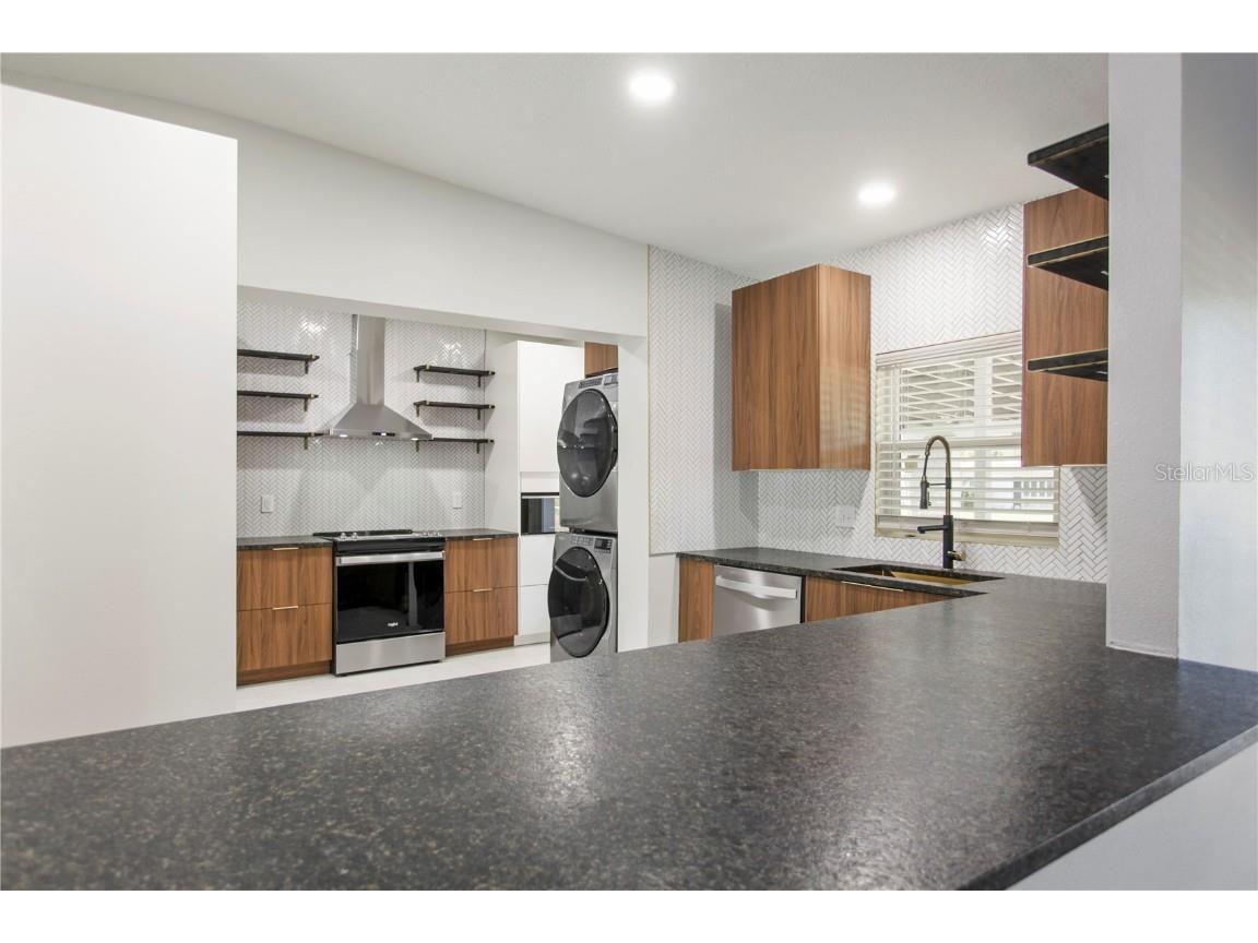 1407 Berwyn Road Orlando FL 32806 O6341124 image5