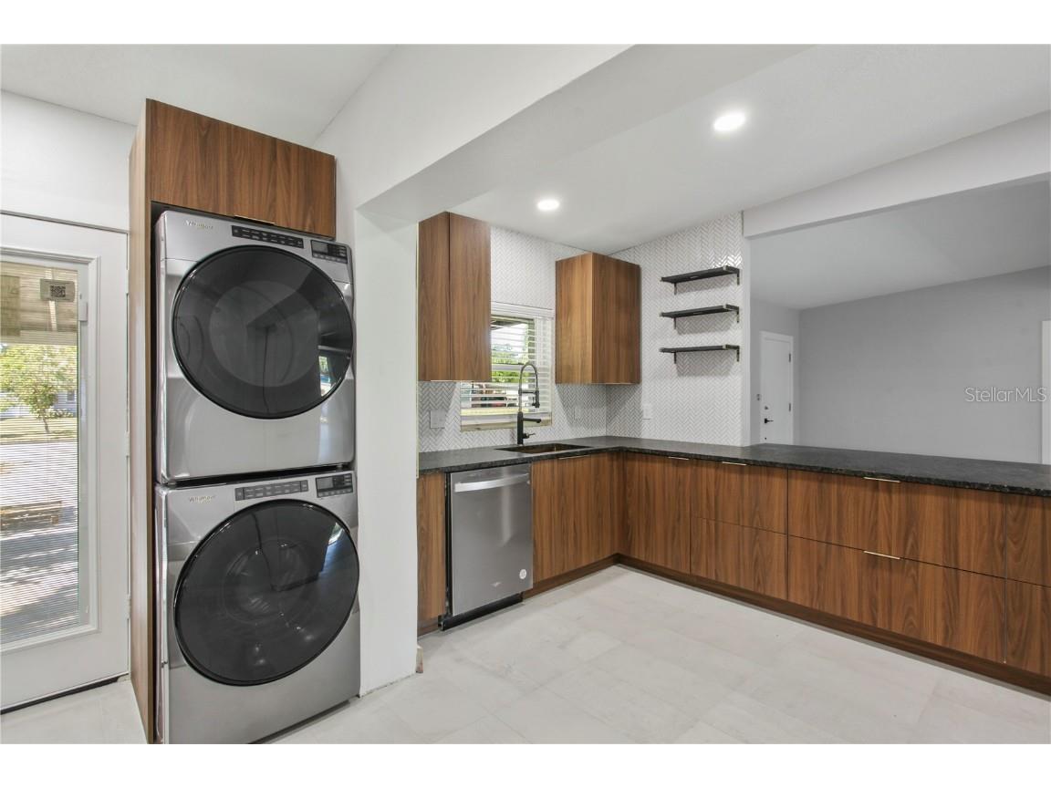 1407 Berwyn Road Orlando FL 32806 O6341124 image8