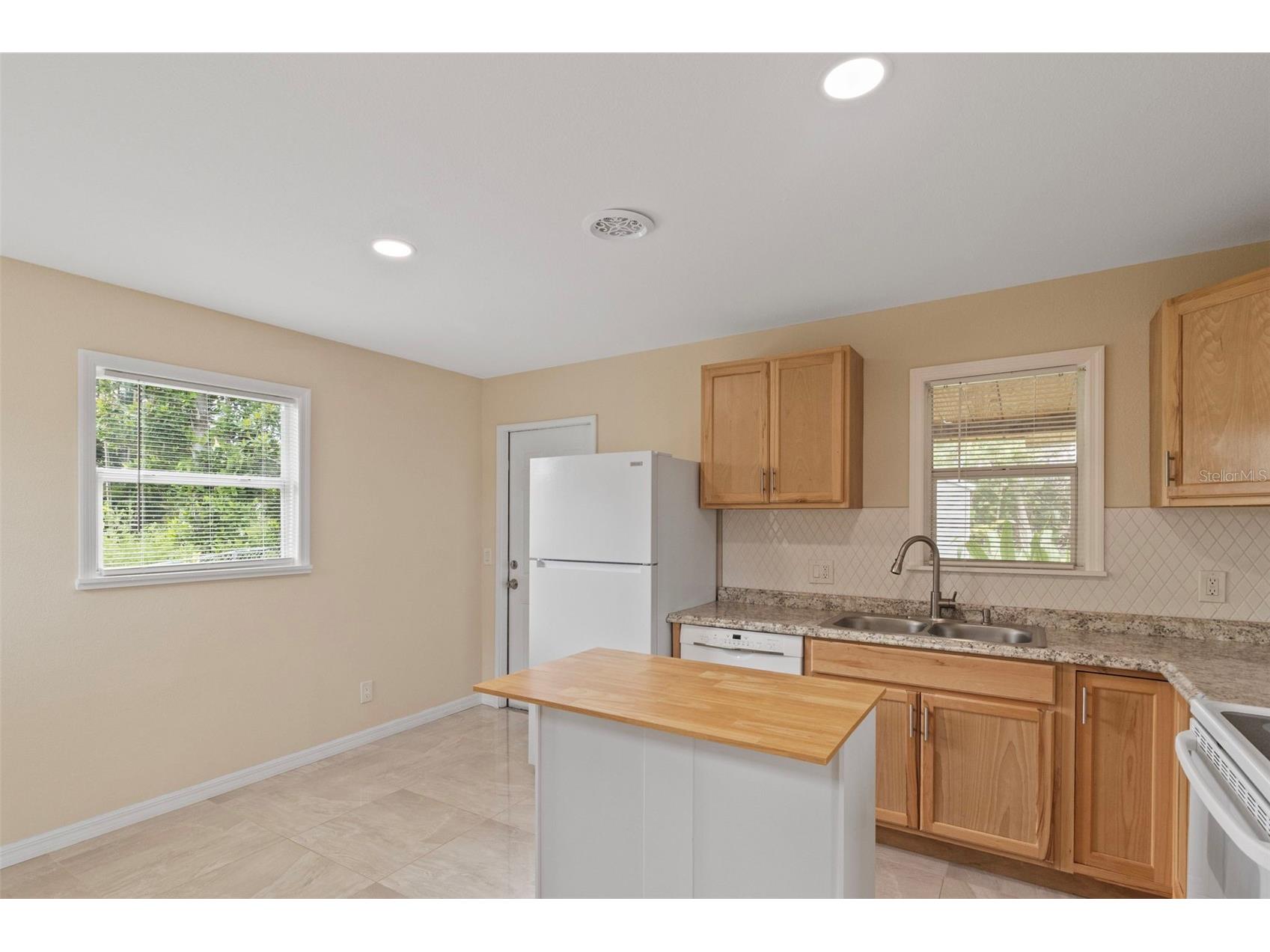 1407 Coral Ridge Drive Punta Gorda FL 33950 TB8512194 image26