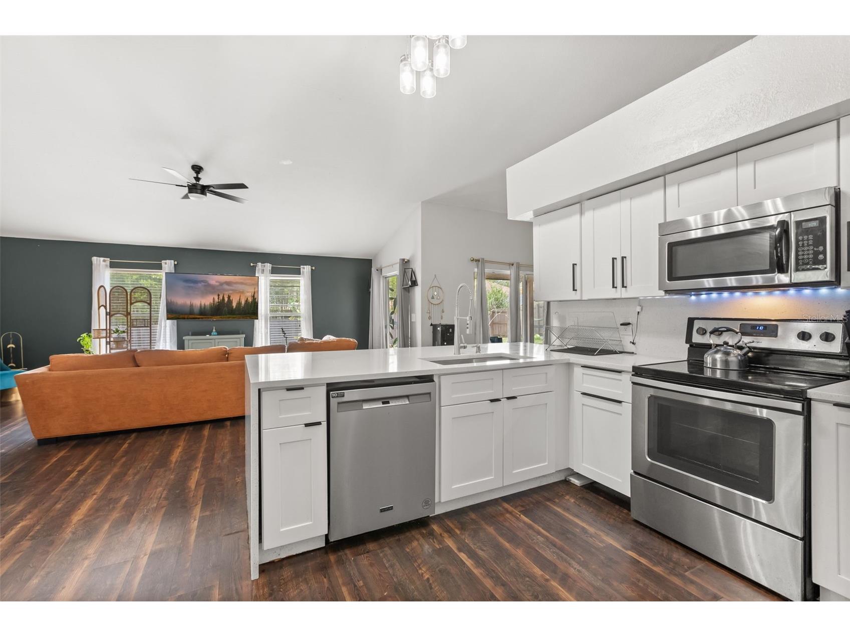 1407 Countryridge Place Orlando FL 32835 O6413765 image14