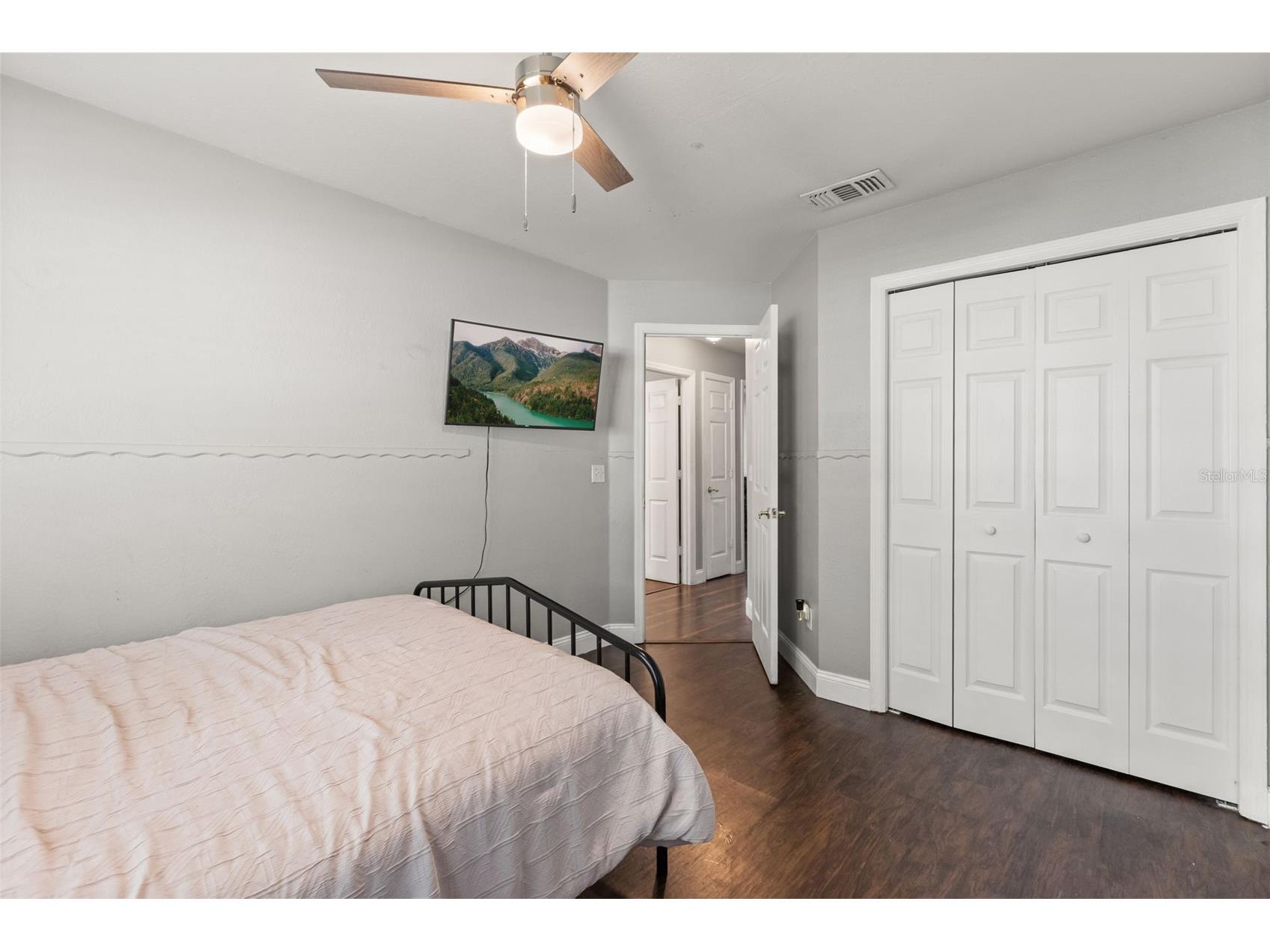 1407 Countryridge Place Orlando FL 32835 O6413765 image24