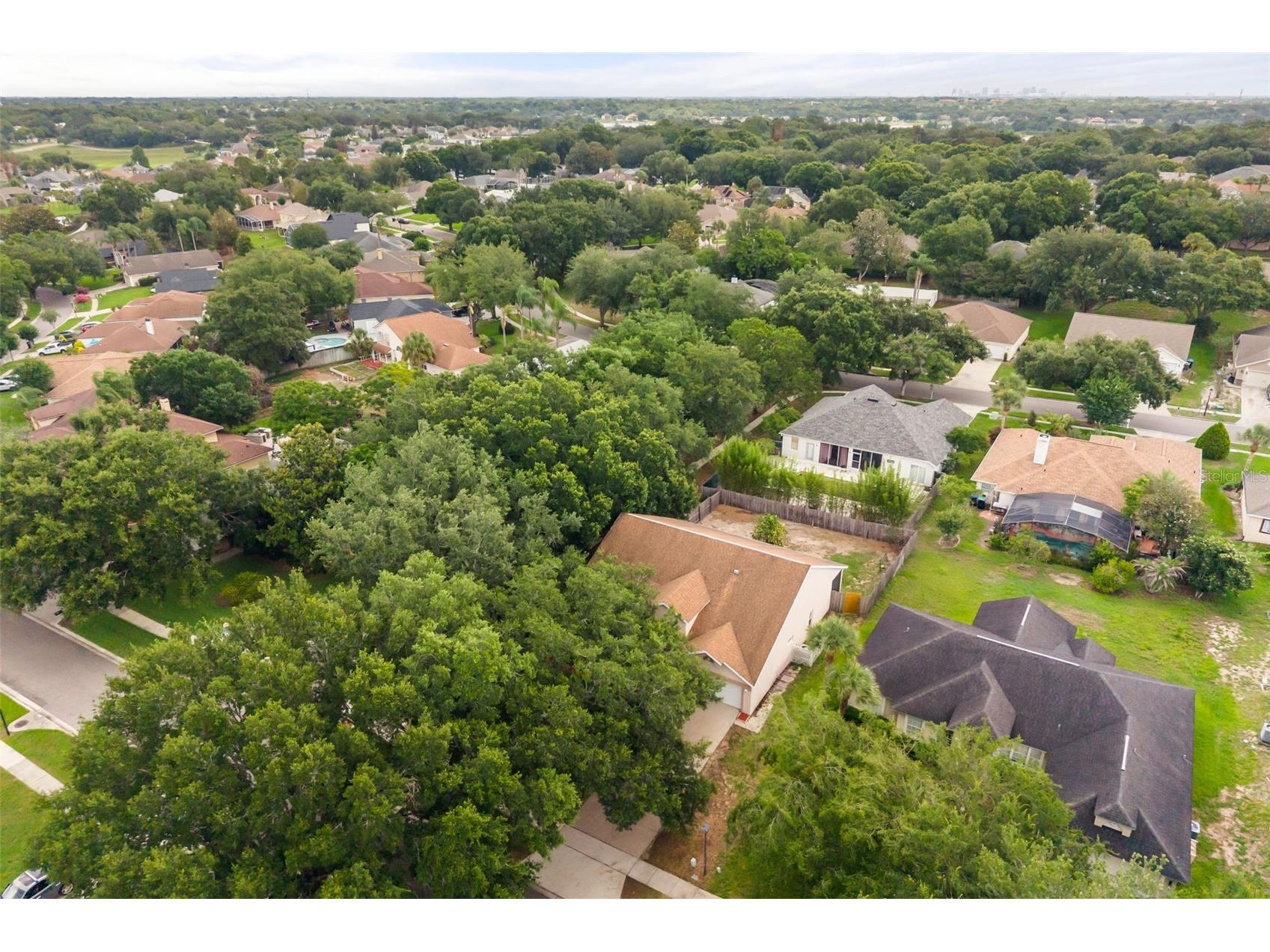 1407 Countryridge Place Orlando FL 32835 O6413765 image38