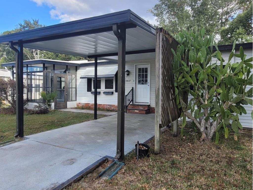 1407 E Schwartz Boulevard The Villages FL 32159 OM667814 image1