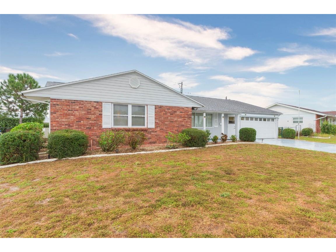 1407 Fox Hills Drive Sun City Center FL 33573 T3487274 image1