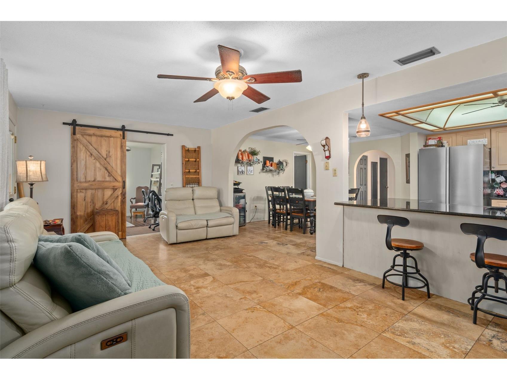 1407 Garden Avenue Tarpon Springs FL 34689 W7880144 image12