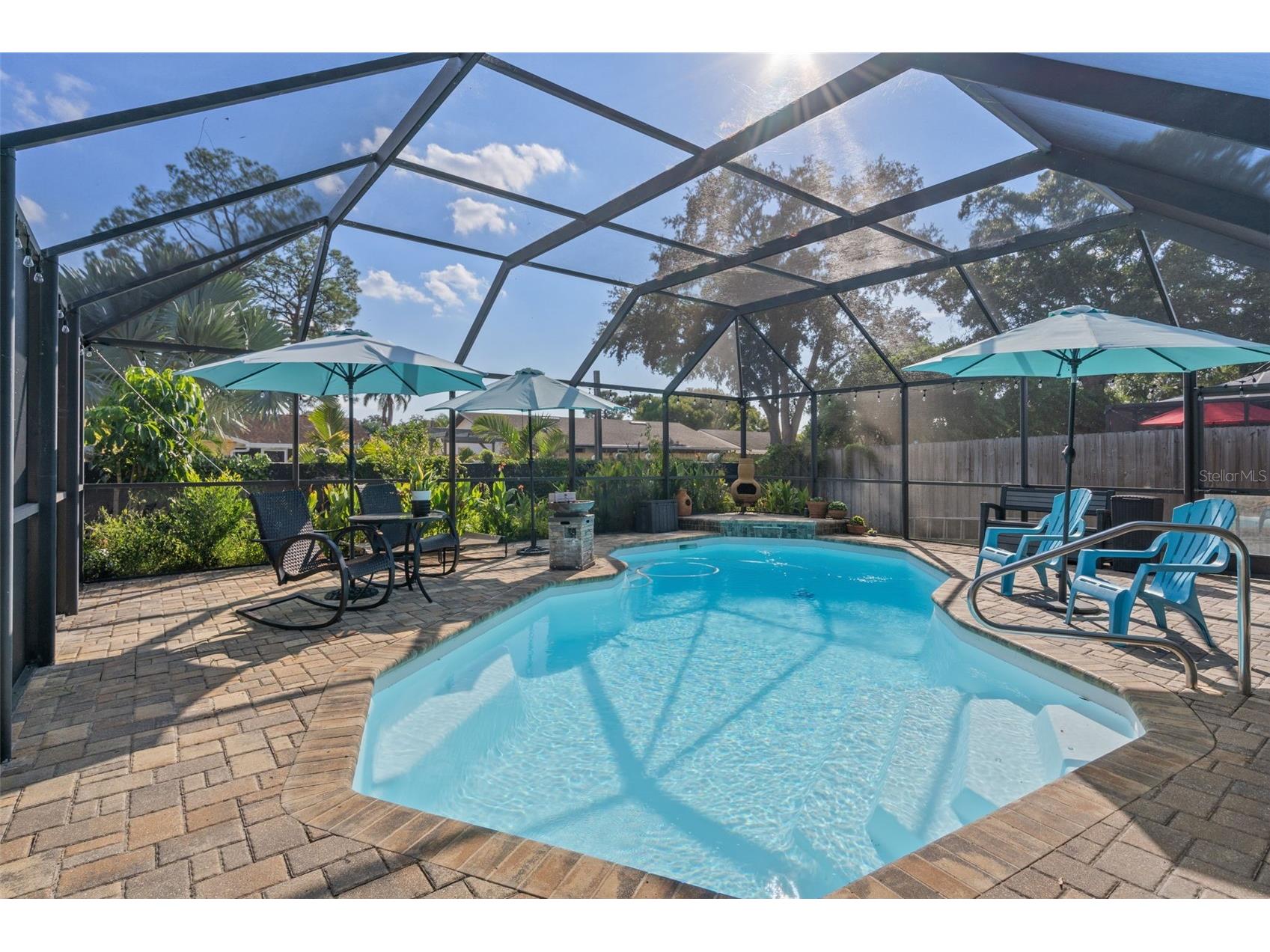 1407 Garden Avenue Tarpon Springs FL 34689 W7880144 image2