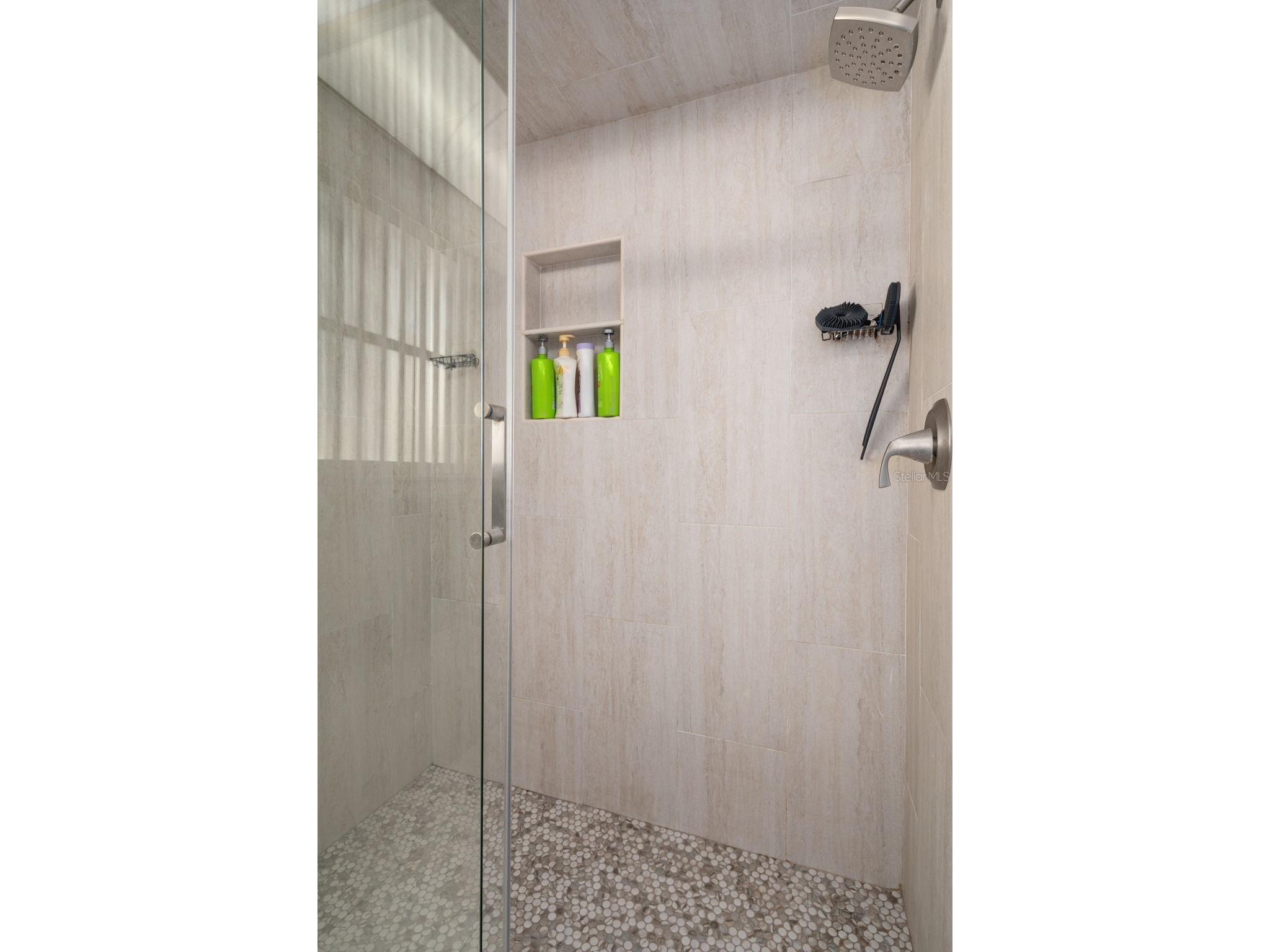 1407 Garden Avenue Tarpon Springs FL 34689 W7880144 image30