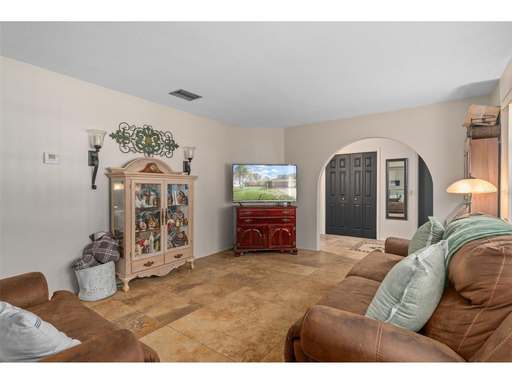 1407 Garden Avenue Tarpon Springs FL 34689 W7880144 image9