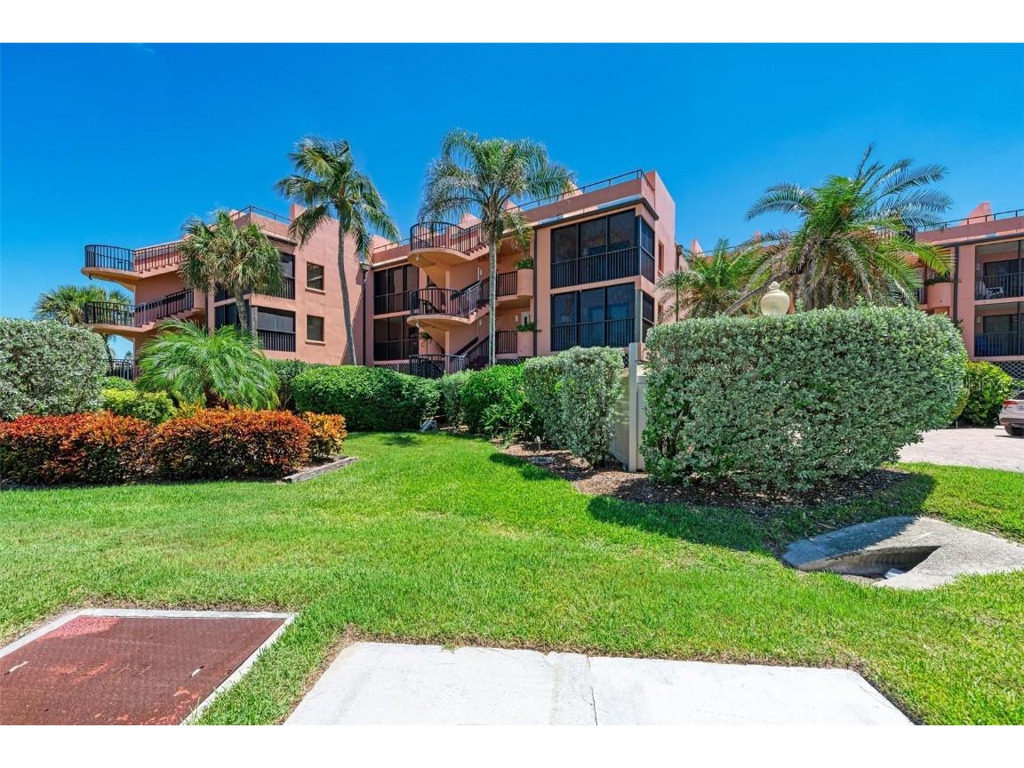 1407 Gulf Drive S #203 Bradenton Beach FL 34217 A4591176 image1