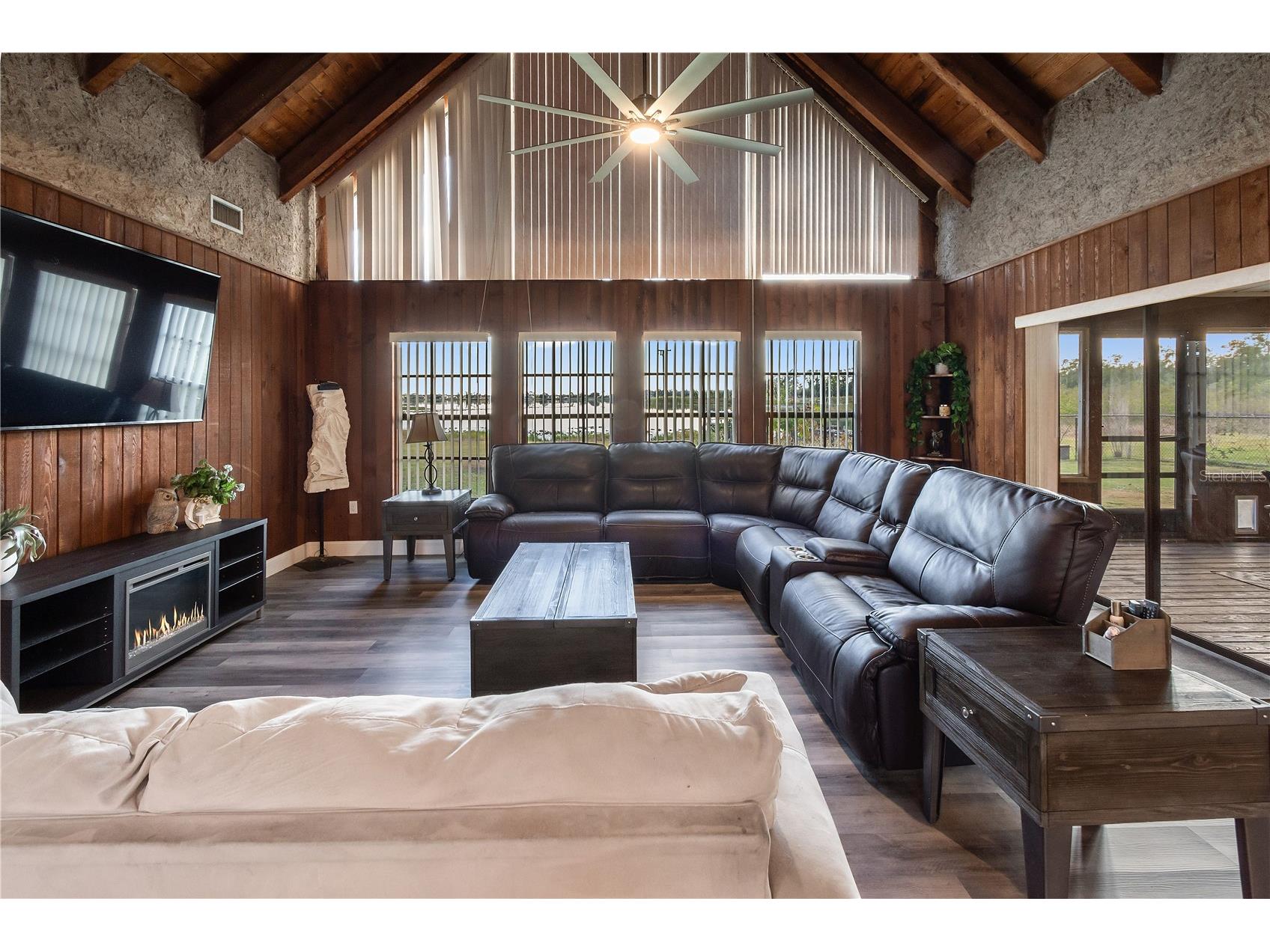 1407 Indian Drive Sebring FL 33875 - LAKE CHARLOTTE L4958402 image16