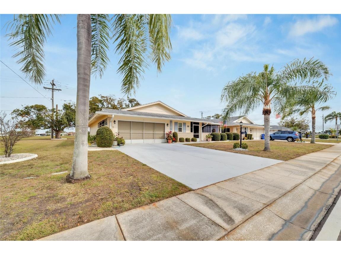 1407 N Pebble Beach Boulevard Sun City Center FL 33573 T3498826 image1