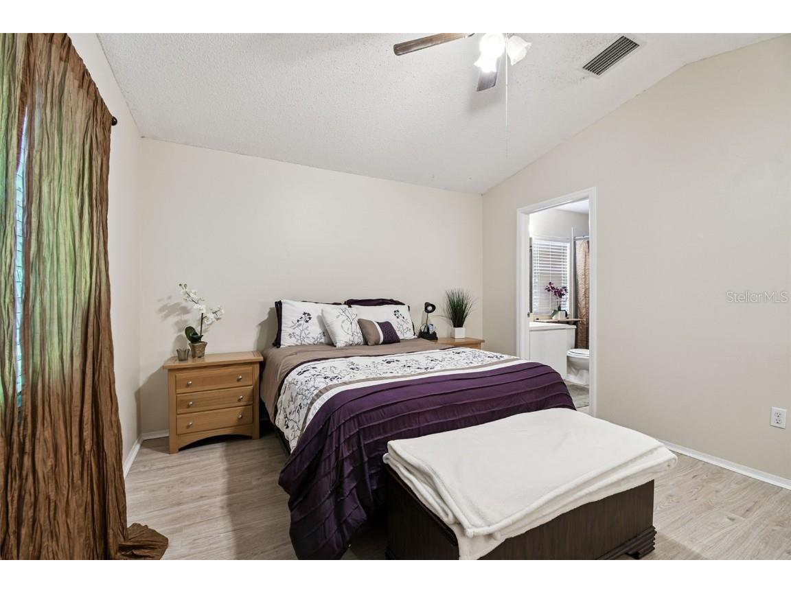 1407 Oakford Court Brandon FL 33511 A4671070 image20