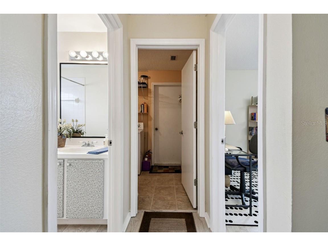 1407 Oakford Court Brandon FL 33511 A4671070 image25