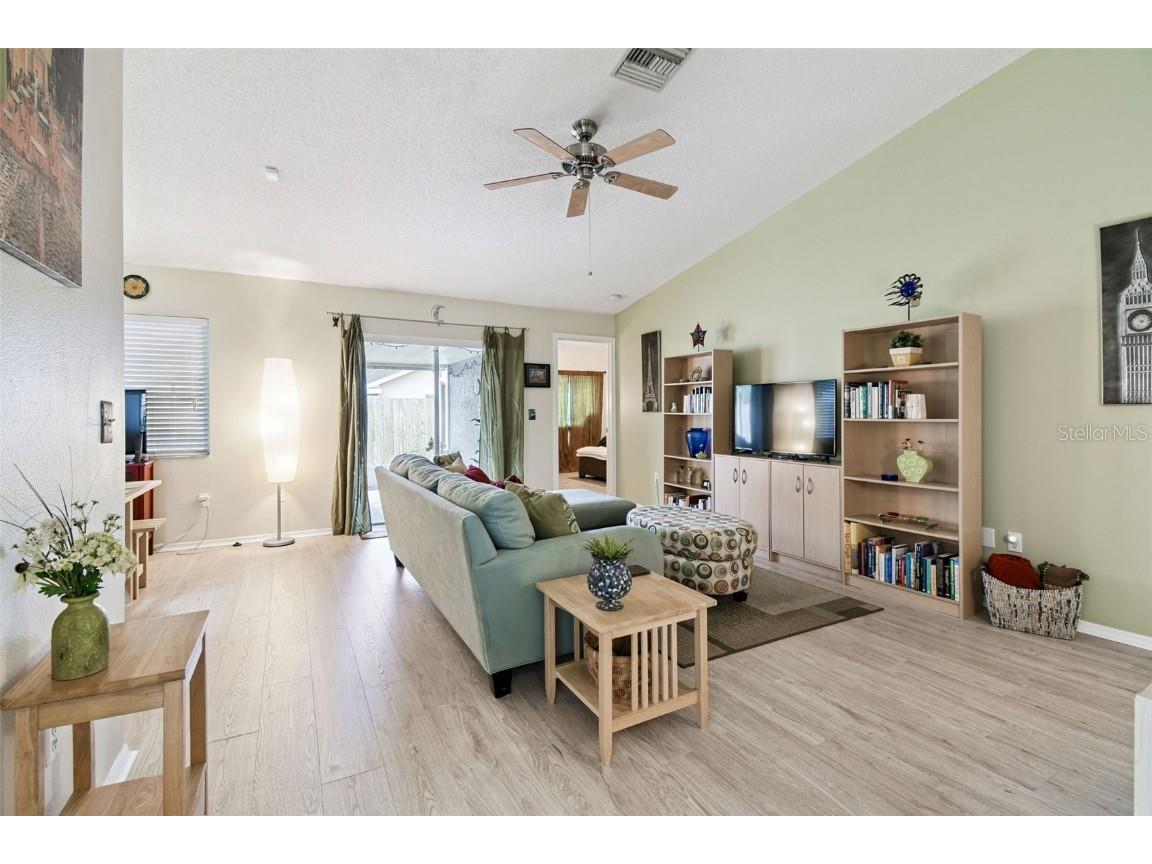 1407 Oakford Court Brandon FL 33511 A4671070 image7