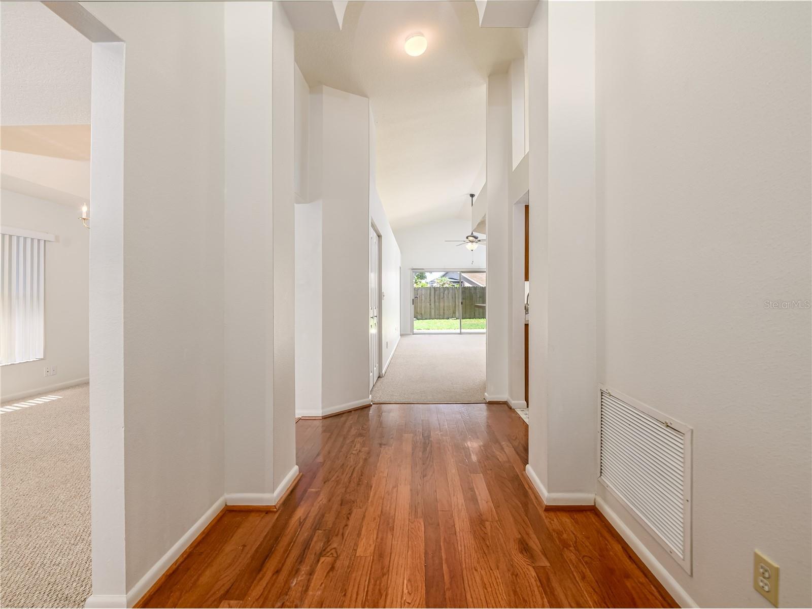 1407 Wakefield Drive Brandon FL 33511 TB8512747 image3