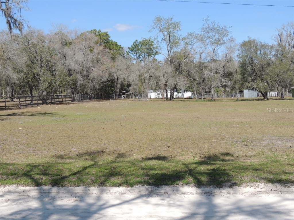 14071 SE 26th Street Morriston FL 32668 OM673732 image1