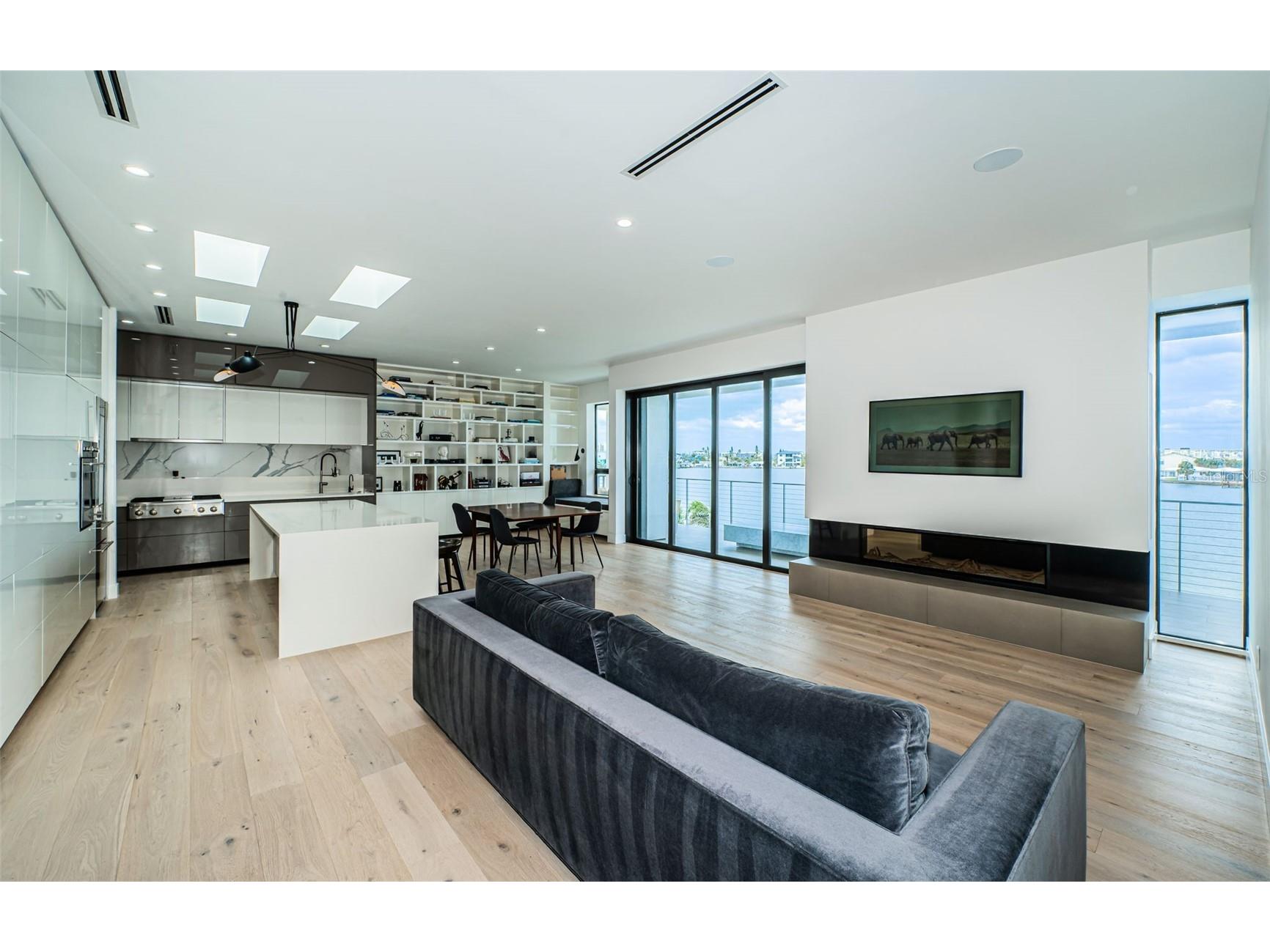 14077 N Bayshore Drive Madeira Beach FL 33708 - BOCA CIEGA BAY TB8493309 image7
