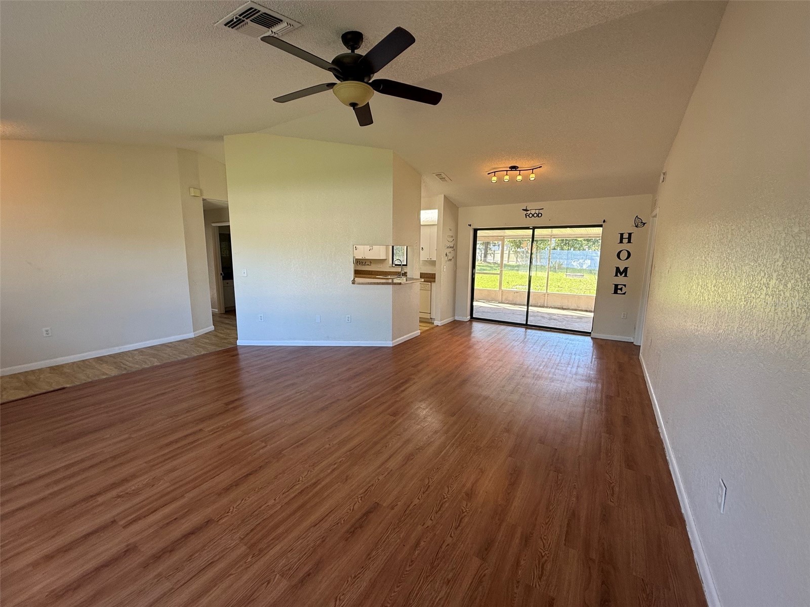 14078 Spring Hill Drive Spring Hill FL 34609 W7886460 image3