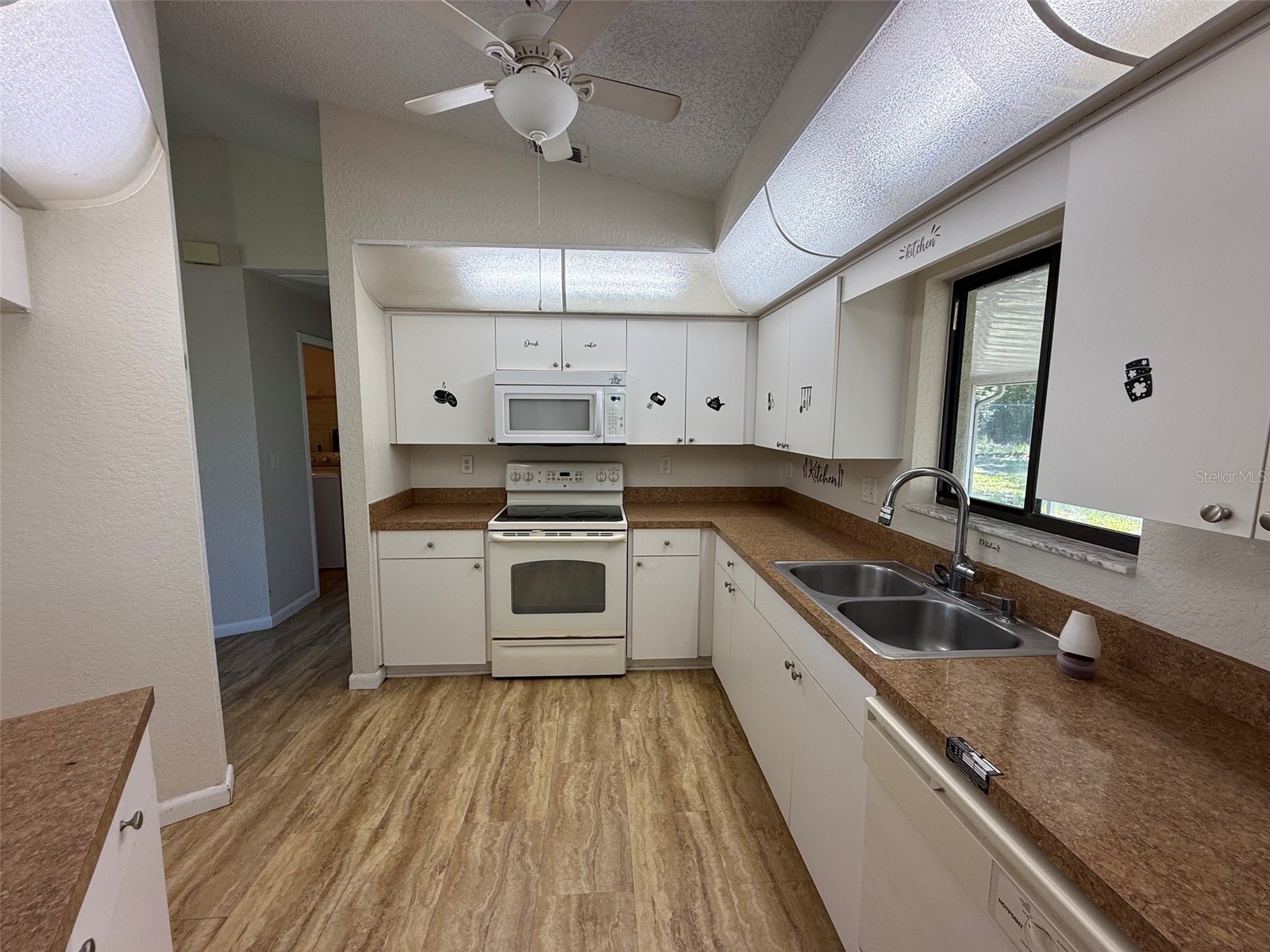 14078 Spring Hill Drive Spring Hill FL 34609 W7886460 image5