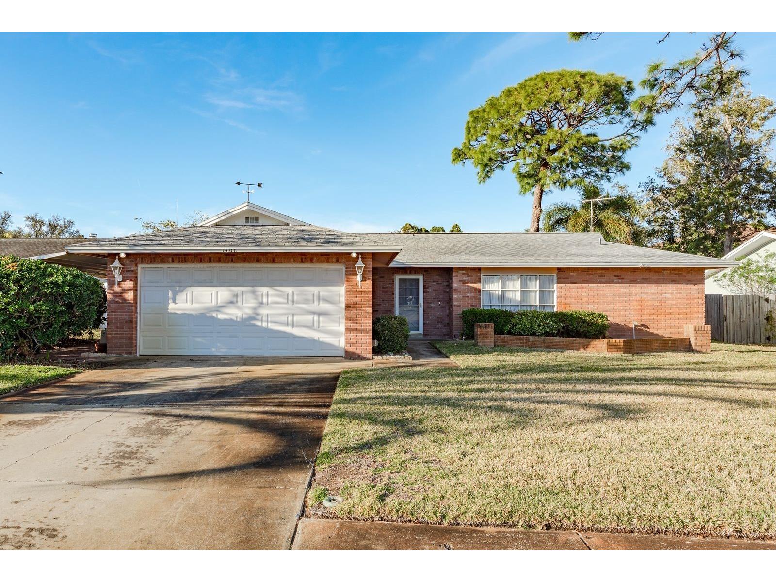 1408 Garden Avenue Tarpon Springs FL 34689 TB8469075 image1