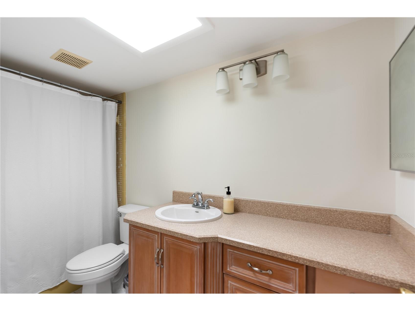 1408 Magellan Circle #103 Orlando FL 32818 P4938959 image17