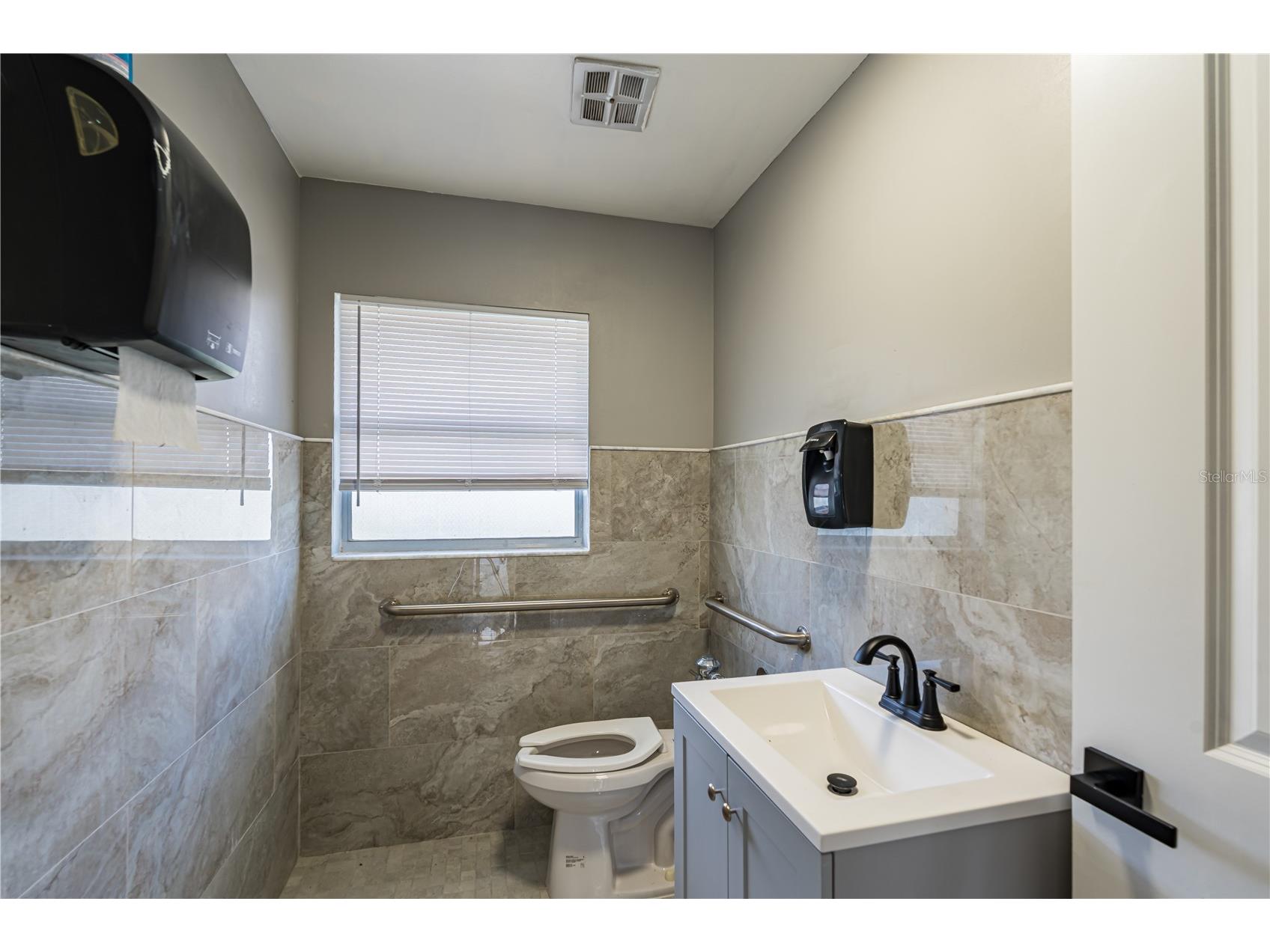 1408 Magellan Circle #103 Orlando FL 32818 P4938959 image54