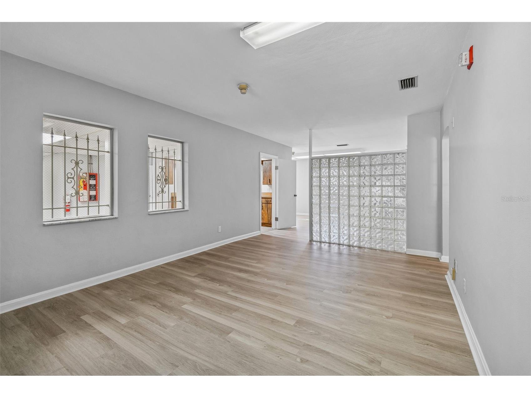 1408 W Linebaugh Avenue Tampa FL 33612 TB8474736 image5