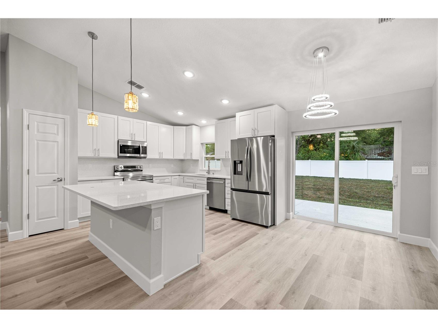 14089 SE 34th Terrace Summerfield FL 34491 OM722563 image8
