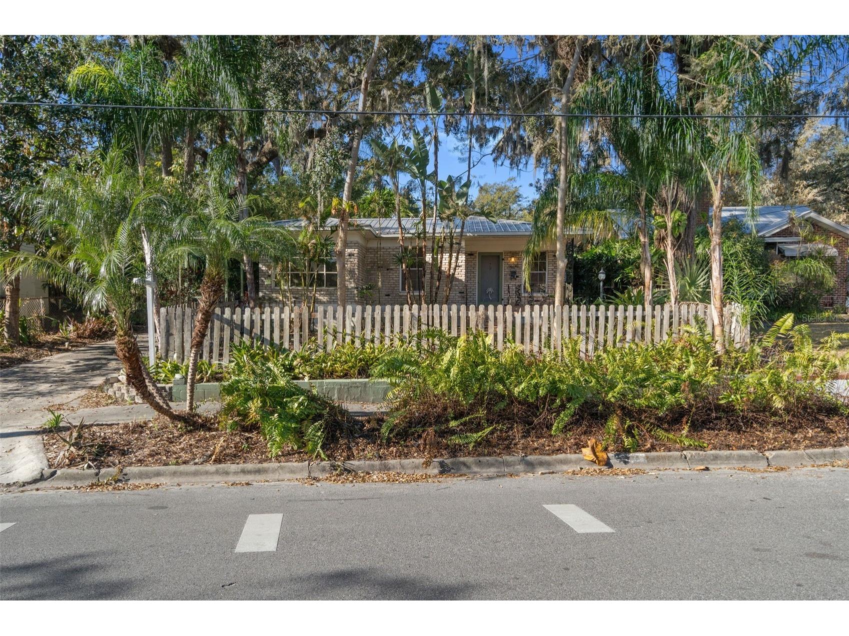 1409 E Park Circle Tampa FL 33604 TB8476474 image1