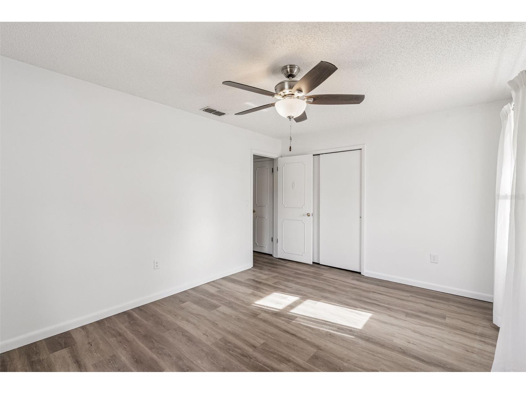 1409 New Abbey Avenue Leesburg FL 34788 S5141380 image17