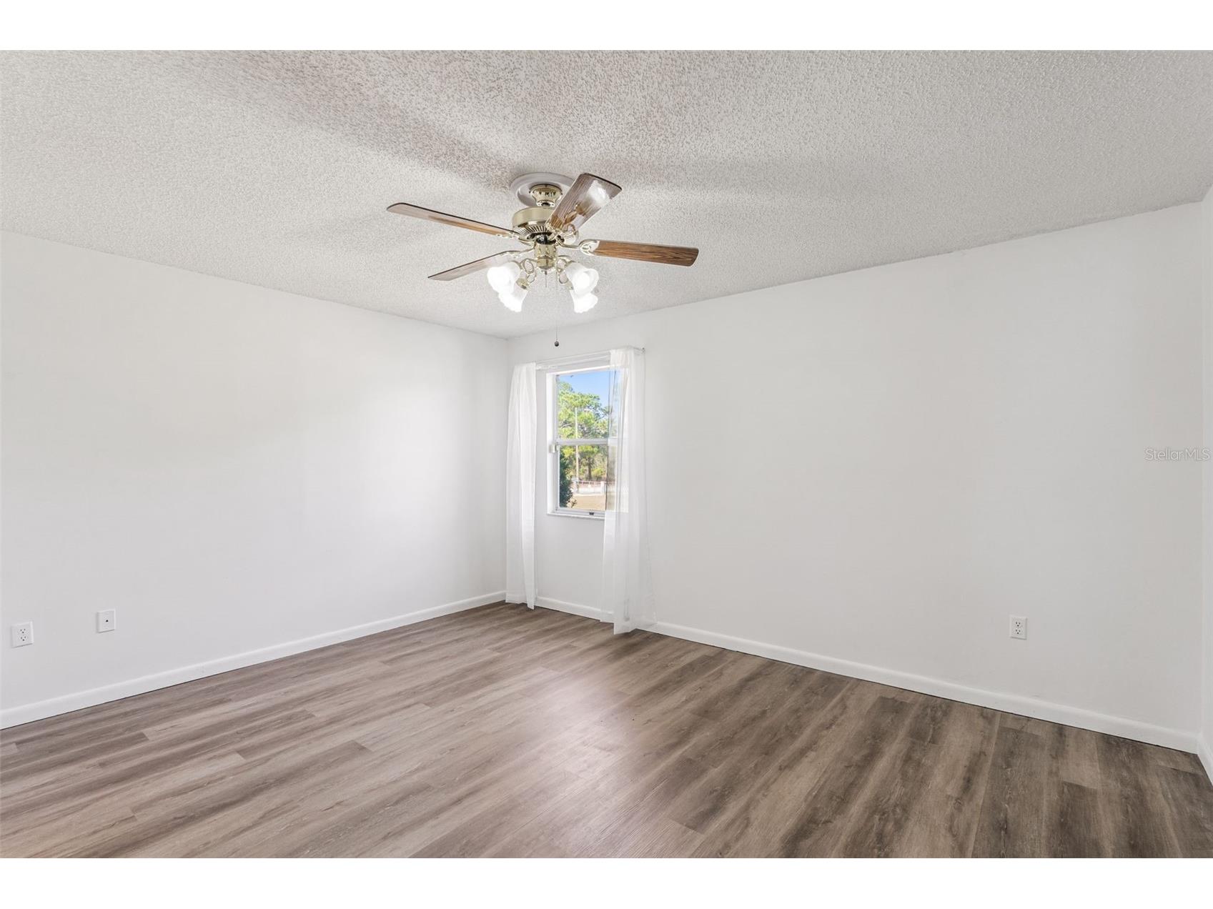 1409 New Abbey Avenue Leesburg FL 34788 S5141380 image19