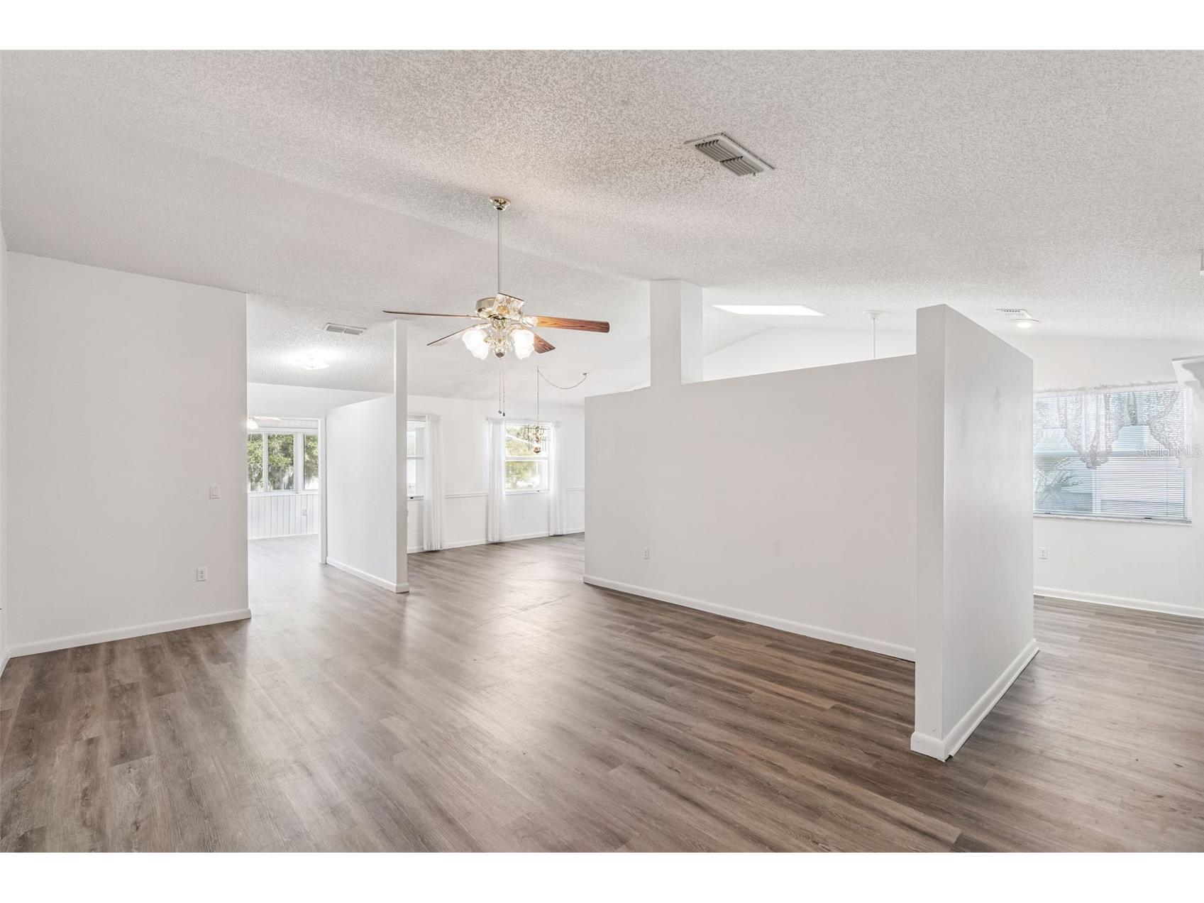 1409 New Abbey Avenue Leesburg FL 34788 S5141380 image4