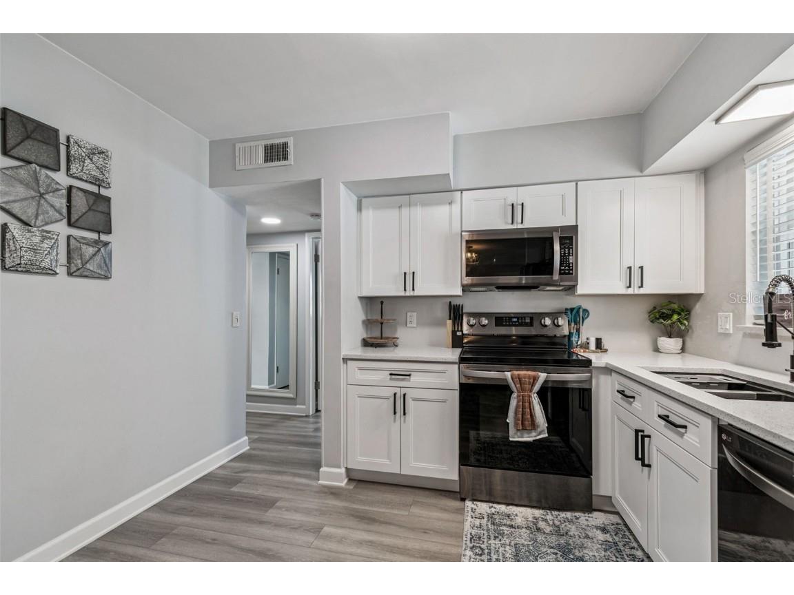 1409 Teresa Drive Largo FL 33770 TB8442282 image16