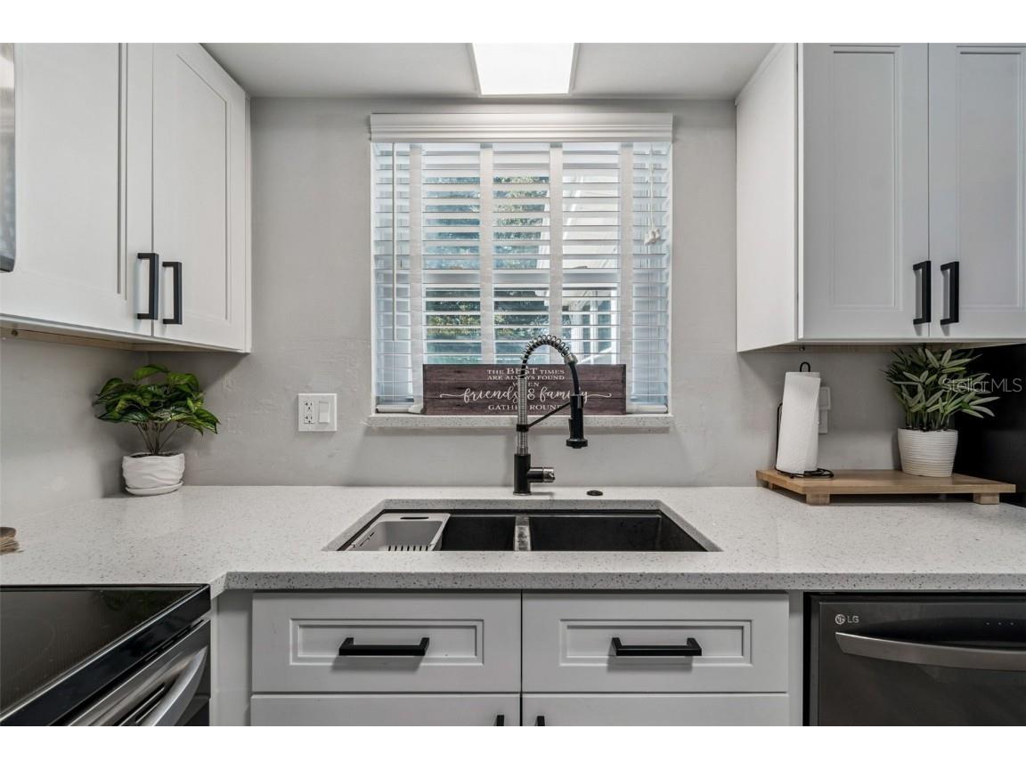 1409 Teresa Drive Largo FL 33770 TB8442282 image18